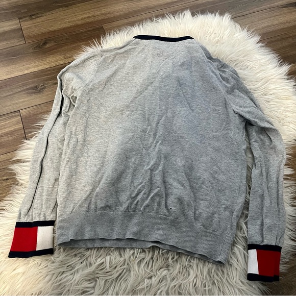 Vintage Tommy Hilfiger Sweater - Picture 5 of 5